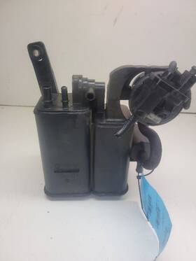 375.au1515 Audi 2015 Q7 Charcoal Cannister