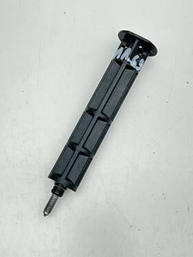 8e0945246b Audi 2013-2016 A4 Allroad A5 - Tail Light / Lamp Fastener Screw Oem
