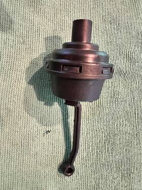 11717796883 Bmw X3 X5 E70 E83 E90 E91 E92 Vacuum Delay Valve Genuine