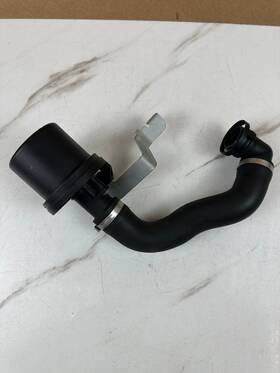 11727557907 Bmw 2006-2013 E90 E92 E82 Secondary Air Injection Pump Suction Hose 7557907 Oem