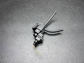 70231800 Bmw 2009 2010 - 2015 750li Genuine Li Solenoid Valve 7810831 Diesel Eom