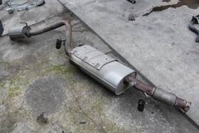 333.gm8d19 Chevrolet Truck 2018 2019 Tahoe Exhaust Muffler Tail Pipe 4x4 5.3l Swb