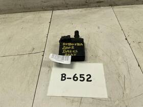 8328-1592 Chevrolet Truck 2002 Suburban 1500 Vapor Canister Vent Solenoid Oem