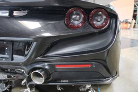 84806800 Ferrari F8 488 California Rh Right Rear Reflector Used P/n 84806800 Ferrari F8 488 California Rh Right Rear Reflector Used P/n