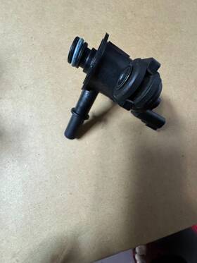 9u5a-9g866-be Ford Vapor Canister Purge Valve Solenoid 6.2l 12-2013 9u5a9g866be Cx2369
