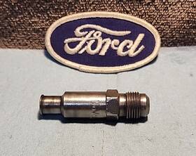 C1az-6a666-a Ford Pa40 1962-64 Novo 221 260 Steel Pcv Valve Oem Used C1az-6a666-a Ford Pa40 1962-64 Novo 221 260 Steel Pcv Valve Oem Used