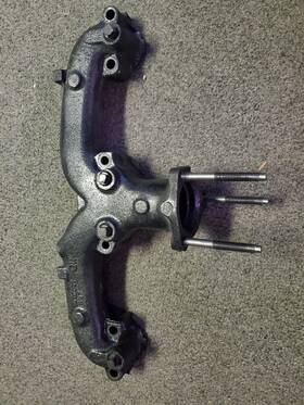 3932461 General Motors 69-80 Corvette Exhaust Manifold Gm 350 Lt1 A.i.r Smog Right Hand