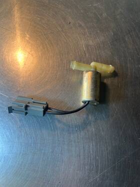 E37e-9c915-ba Genuine Ford Nos Vapor Canister Purge Valve Bronco Ii Escort Exp Ranger Lynx