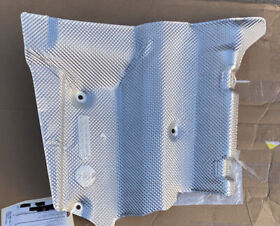 204-682-84-71 Genuine Mercedes E350 3.5l V6 Exhaust Heat Shield Right Screening 2046828471