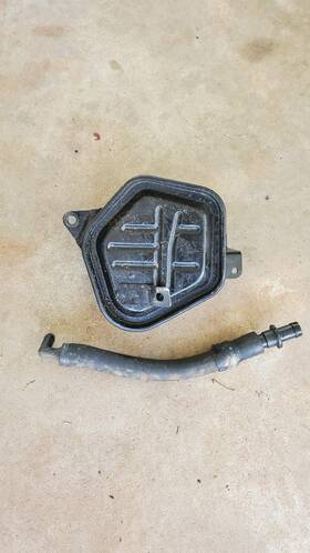 17130-pm6-g01 Honda 92-95 Civic Oem Used Pcv Black Box D16z6