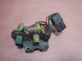 3240803 Jeep Wrangler Yj 87-90 Emission Solenoid Valve 2 Bank Factory Oem