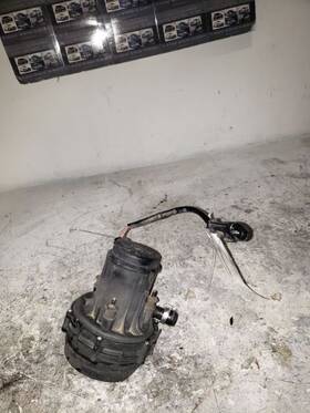341.ma1x07 Maserati 2007 Quattroporte Air Injection Pump 128770