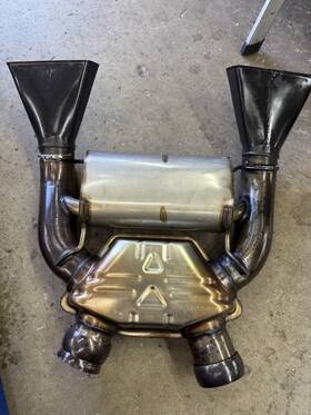 11h0333sp Mclaren Mp4-12c Exhaust System Oem 02 S11sa - Used 11h0333sp Mclaren Mp4-12c Exhaust System Oem 02 S11sa - Used