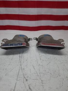 331.mb1r10 Mercedes-benz 2010 E550 Dual Exhaust Tips Chrome Oem 331.mb1r10 Mercedes-benz 2010 E550 Dual Exhaust Tips Chrome Oem