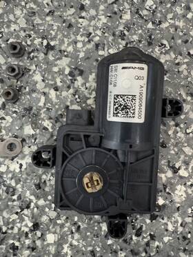 A1909064500 Mercedes-benz Cla C117 C63 Amg Exhaust Gas Flap Actuator Genuine