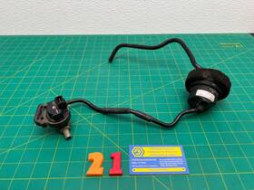 A2044701216 Mercedes-benz 12-14 C250 Engine Vapor Canister Purge Valve Oem