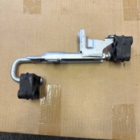 A2134922600 Mercedes-benz E W213 Rear Right Exhaust Hanger Bracket Oem