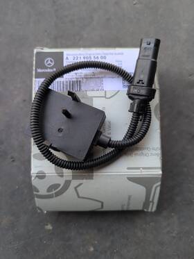 A221905560080 Mercedes-benz Mb Ml W166 Engine Coolant Temperature Sensor New A221905560080 Mercedes-benz Mb Ml W166 Engine Coolant Temperature Sensor New