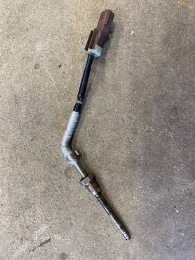 68277008aa Mopar Used Oem 2014-2019 Jeep Grand Cherokee Ecodiesel Exhaust Temp Sensor 68277008aa Mopar Used Oem 2014-2019 Jeep Grand Cherokee Ecodiesel Exhaust Temp Sensor
