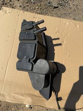 00522151560 Mopar Stant D866 Mio-5774 Mio-5773 Evaporator Canister Black 00522151560 Mopar Stant D866 Mio-5774 Mio-5773 Evaporator Canister Black