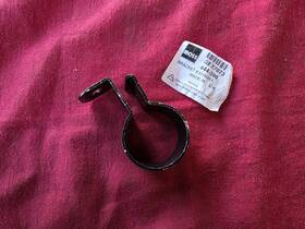 444-390 Moss Motors 67-74 Mg/ Austin Healey Intermediate Exhaust Bracket. #444-390. 2123a