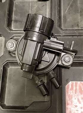 Cx-1810 Motorcraft Vapor Purge Valve Town Car Crown Victoria Grand Marquis 2v
