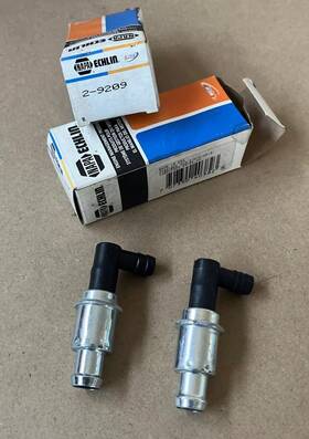 Crb-9209 Napa Echlin 2-9209 Inch Pcv Valve Lot Of 2 Nos New