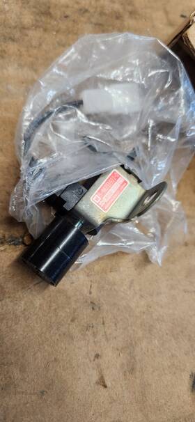 8-94231911-0 Nippon Denso 084600-3530 Vacuum Valve Isuzu P Up Diesel