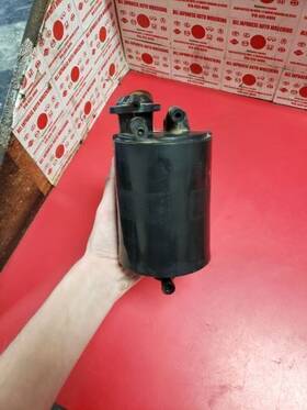 375.da1594 Nissan D21 Tnissan 1994 Fuel Vapor Canister 72667