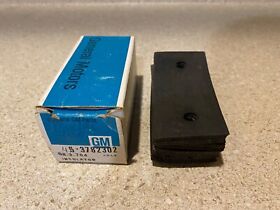 3782302 Nos Gm Insulator Box Of 4 #3782302 Chevrolet 1951-1968 Exhaust Muffler