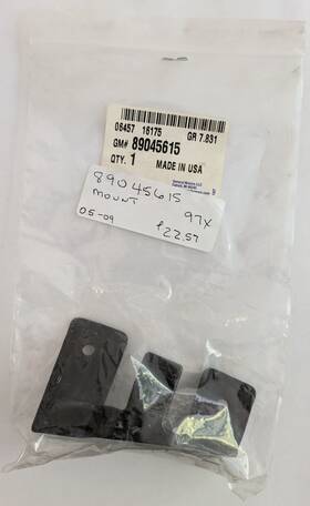 89045615 Saab Nos Genuine Oem Bumper Bracket Lower Lh 9-7x 2005-2009 Make Offer