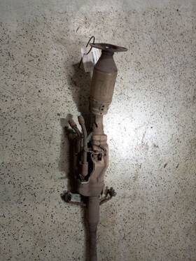 335.to1n13 Toyota Front Exhaust Pipe Catalytic Converter Fits Prius 2013 Oem