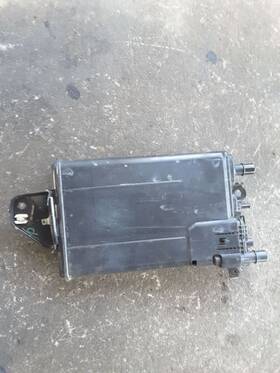 375.to1q13 Toyota Sienna 2013 Fuel Vapor Canister 303897