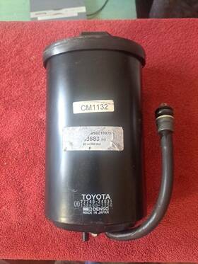 77740-24031 Toyota 92-96 Lexus Sc300 Sc400 Fuel Gas Tank Charcoal Evap Canister 77740-24031 Toyota 92-96 Lexus Sc300 Sc400 Fuel Gas Tank Charcoal Evap Canister