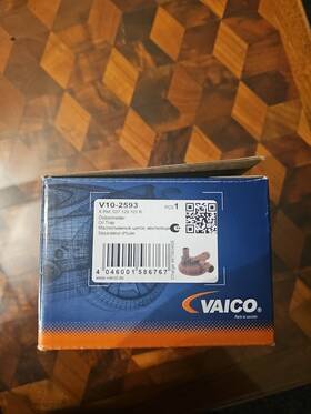 V10-2593 Vaico Engine Crankcase Vent Valve-gls