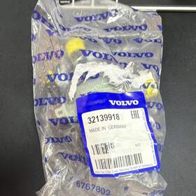 32139918 Volvo Vapor Canister Purger Valve Solenoid New Oem