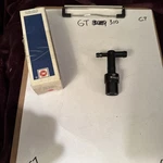 (1) Genuine New Nos Ac CV890C 25043854 Pcv Valve Gm Oem Vintage Chevrolet Chevy. Fixed Price $9.11.