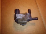2001-03 Toyota Prius Genuine (oem) Vacuum Switch Valve Solenoid # 25860-21040. Fixed Price $38.00.